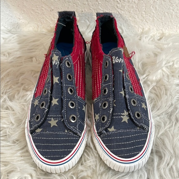 Blowfish Malibu Play Stars And Stripes Laceless Sneakers Navy Blue Red Women 7 - Picture 2 of 11